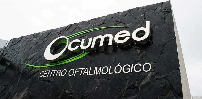 Fachada del Centro Oftalmológico OCUMED en Corregidora, Querétaro